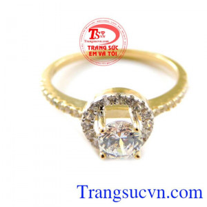 Từng ánh mắt, cử chỉ đều là cách để giúp bạn biểu hiện những yêu thương chân thành nhất giành cho người phụ nữ mà bạn yêu thương.