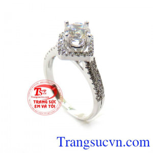 Nhẫn nữ vàng trắng dành cho phái đẹp phù hợp làm quà tặng sinh nhật hoặc trong các dịp ý nghĩa