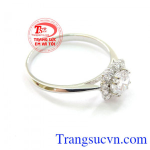 Nhẫn nữ vàng trắng dành cho phái đẹp phù hợp làm quà tặng sinh nhật hoặc trong các dịp ý nghĩa