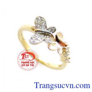 Nhẫn Nữ Cánh Bướm Dễ Thương chất lượng vàng 10k. Nhẫn nữ là món quà ý nghĩa dành cho phái đẹp,là sản phẩm được nhiều phái nam lựa chọn để tặng cho người mình yêu thương