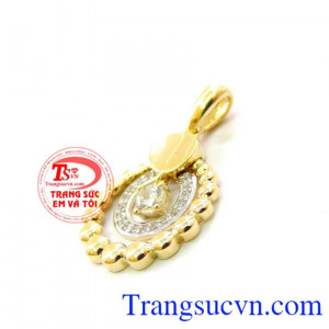 Mặt nữ hào quang rực rỡ