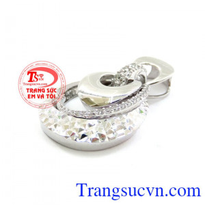 Mặt vàng trắng quý phái,