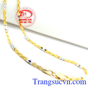 Dây chuyền vàng