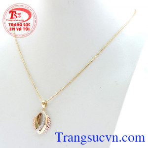 Trang sức bộ xinh xắn chất lượng.