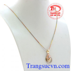 Bán bộ trang sức, thiết kế bộ trang sức theo yêu cầu, đeo bộ trang sức sẽ tôn lên vẻ đẹp và sự sang trọng.