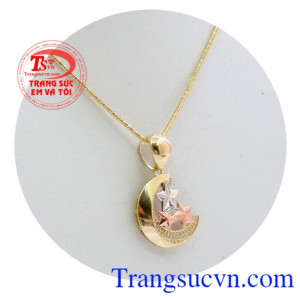 bộ mặt dây nữ thời trang, mặt nữ trăng sao dễ thương cho bạn nữ, mặt dây chuyền kết hợp với dây nhập khẩu Italy vô cùng sang trọng và rực rỡ cho phái đẹp. Bộ mặt nữ trăng sao rạng rỡ