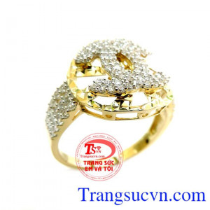Nhẫn nữ vàng tây, món quà tuyệt vời cho người phụ nữ bạn yêu thương.