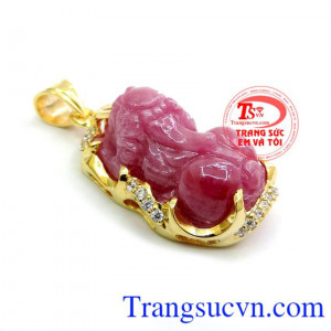 Ruby đá quý được ưa chuộng hàng đầu, Mặt tỳ hưu đeo phong thủy
