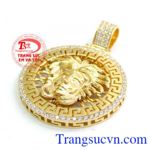 Kết hợp Mặt Vàng Nam 10k với dây chuyền vàng tạo nên bộ dây hoàn hảo