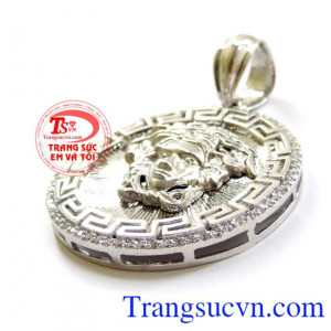 Mặt dây chuyền nam chạm khắc vàng 10k sáng bóng đảm bảo chất lượng hợp thời trang, sang trọng và phong thủy