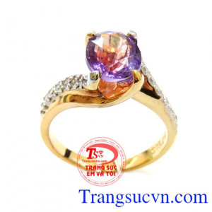 Nhẫn Nữ Vàng 14k Gắn Đá Thạch Anh Tím chất lượng cao. Nhẫn Nữ Vàng 14k Gắn Đá Thạch Anh Tím không chỉ giúp con người làm đẹp mà theo quan niệm dân gian nó còn mang lại nhiều điều may mắn trong cuộc sống.