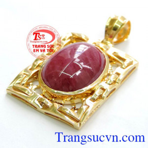 Đá Ruby không chỉ mang lại lợi ích về sức khỏe còn mang lại vẻ mạnh mẽ và mang đến rất nhiều ý nghĩa về mặt phong thủy