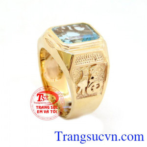 Không phải ngẫu nhiên mà topaz được gọi là đá thức tỉnh nội tâm. Nó mang lại cho phụ nữ sắc đẹp, còn cho đàn ông- sự thông thái. Chiếc nhẫn nam topaz thời trang , vàng tây 14k sang trọng