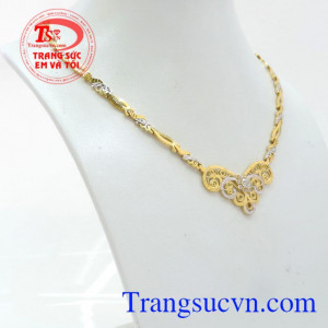 Kiềng vàng cát tường may mắn