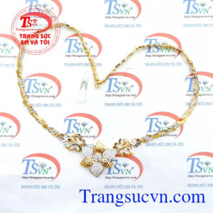 Chiếc kiềng vàng thời trang, vàng 10k chuẩn chất lượng.