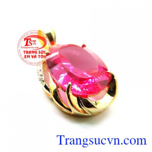 Mặt nữ đá hồng duyên dáng