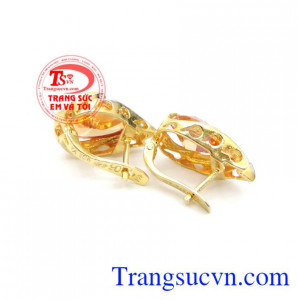 Bông tai nữ mỏng manh