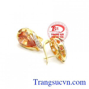 Bông tai nữ mỏng manh