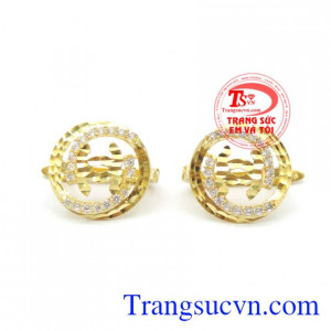 Bông tai bách bàn nan miêu.Việc lựa chọn được món quà trang sức phù hợp với đối tượng của mình cũng là một nghệ thuật, sao cho món qùa của bạn phải sáng tạo, bất ngờ và có ý nghĩa để giành lấy trái tim của người mình yêu quý,