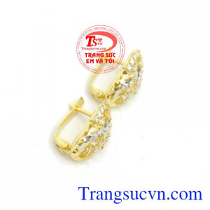 Bông tai đẹp như tranh vẽ