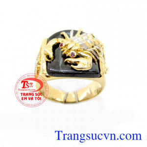 Nhẫn nam bọ cạp đá đen, nhẫn nam thời trang vàng tây 10k thiết kế chạm nổi bọ cạp trên nền đá đen, mang lại phong cách cá tính cho phái mạnh. Chiếc nhẫn nam bọ cạp đẹp, bảo hành 6 tháng