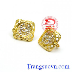 Bông tai hồng lệ tuyết.