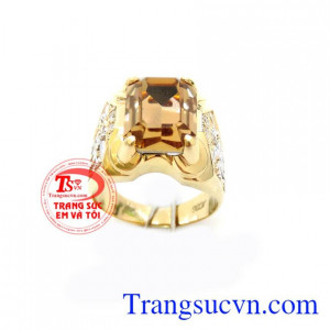 Nhẫn nam đại bàng tung cánh, nhẫn nam vàng tây 10k khắc đại bàng 2 bên má thể hiện sự mạnh mẽ và bản lĩnh