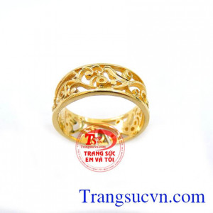 Kiểu phụ kiện này là gợi ý hay ho cho các cô nàng văn phòng trẻ trung và duyên dáng.