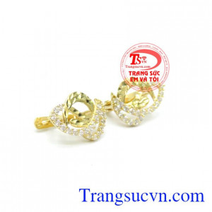 Bông tai nữ kiều tiểu linh lung.