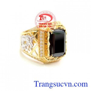 Nhẫn nam rồng đá đen, nhẫn nam vàng tây giá rẻ, nhẫn nam chạm khắc rồng hai bên má đẹp, thời trang, vàng tây 10k chuẩn chất lượng. Chiếc nhẫn nam rồng vàng chuẩn chất lượng, giao hàng toàn quốc