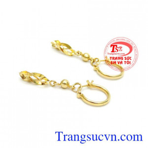 Bông tai thánh thót như oanh yến