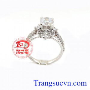 Nhẫn nữ vàng trắng xinh xắn, nhẫn nữ vàng trắng thiết kế với những đường cong nhẹ nhàng tạo nên sự thanh lịch và quý phái