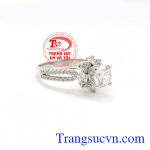 Chiếc nhẫn nữ vàng trắng đeo sang trọng cho nữ, là món trang sức không thể bỏ lỡ. Nhẫn nữ vàng trắng xinh, 10k chuẩn chất lượng