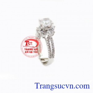 Chiếc nhẫn nữ vàng trắng đeo sang trọng cho nữ, là món trang sức không thể bỏ lỡ. Nhẫn nữ vàng trắng xinh, 10k chuẩn chất lượng