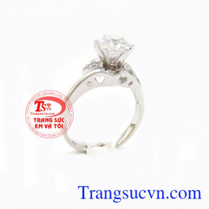 Nhẫn nữ trái tim nhỏ xinh, nhẫn nữ vàng trắng nhỏ khắc trái tim , chiếc nhẫn nữ vàng thiết kế nhẹ nhàng cho các bạn nữ, nhẫn vàng trắng đính hôn sang trọng, tặng cho người yêu nhân ngày lễ 