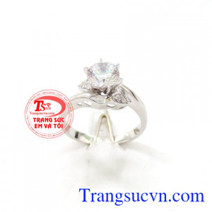 Nhẫn nữ trái tim nhỏ xinh, nhẫn nữ vàng trắng nhỏ khắc trái tim , chiếc nhẫn nữ vàng thiết kế nhẹ nhàng cho các bạn nữ, nhẫn vàng trắng đính hôn sang trọng, tặng cho người yêu nhân ngày lễ 