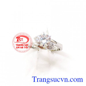 Nhẫn nữ vàng trắng dành cho phái đẹp phù hợp làm quà tặng sinh nhật hoặc trong các dịp ý nghĩa