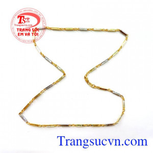 Dây chuyền vàng nam đẹp sang trọng khách hàng ưa chuộng và bình chọn nhiều năm liền đối với sản phẩm dây chuyền vàng