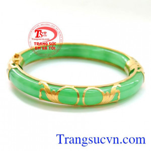 Vòng tay ngọc bọc vàng cánh hoa 