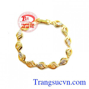 Chiếc Vòng Tay Nữ Sang Chảnh