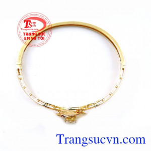 Bán Vòng Tay Nữ Vàng Hoa Đá Xinh chất lượng cao. 