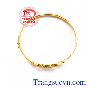 Bán Vòng Tay Vàng Tây Cho Nữ Sang Trọng chất lượng vàng đảm bảo.