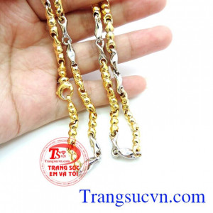 mang lại vẻ đẹp sang trọng là dây chuyền vàng nam vừa dây chuyền nam nhỏ giá rẻ phù hợp túi tiền, chất lượng đảm vảo vàng 10k, bảo hành 6 tháng