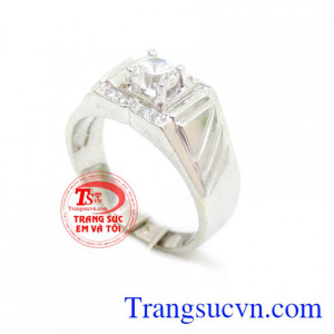 Chiếc nhẫn nam vàng trắng đơn giản mà sang trọng là món quà ý nghĩa cho người yêu thương