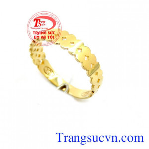 Chiếc Nhẫn Nữ Vàng Đơn Giản chất lượng vàng đảm bảo. Chiếc Nhẫn Nữ Vàng Đơn Giản, nhẫn nữ vàng tây, nhẫn nữ đẹp
