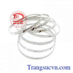 Vòng tay vàng tây, Vòng tay đẹp 7 chiếc ứng với 7 ngày trong tuần. 