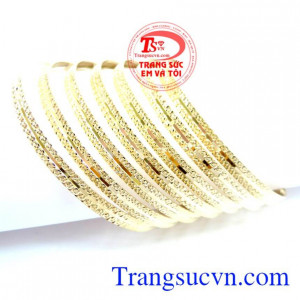Vòng Tuần 7 Ngày Sang Trọng òng tay nữ vàng. 