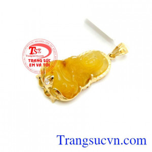 Mặt phật thạch anh tóc vàng sẽ giúp bạn luôn giữ vững sự tập trung và tỉnh táo trong việc ra quyết định