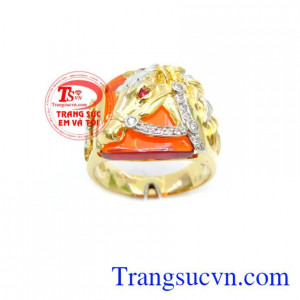 Nhẫn Nam Ngựa Vàng Đá Đỏ chất lượng cao. Nhẫn Nam Ngựa Vàng Đá Đỏ, nhẫn nam vàng tây, nhẫn nam đẹp