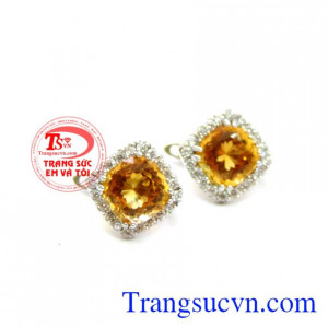 Đôi hoa tai vàng mệnh Kim